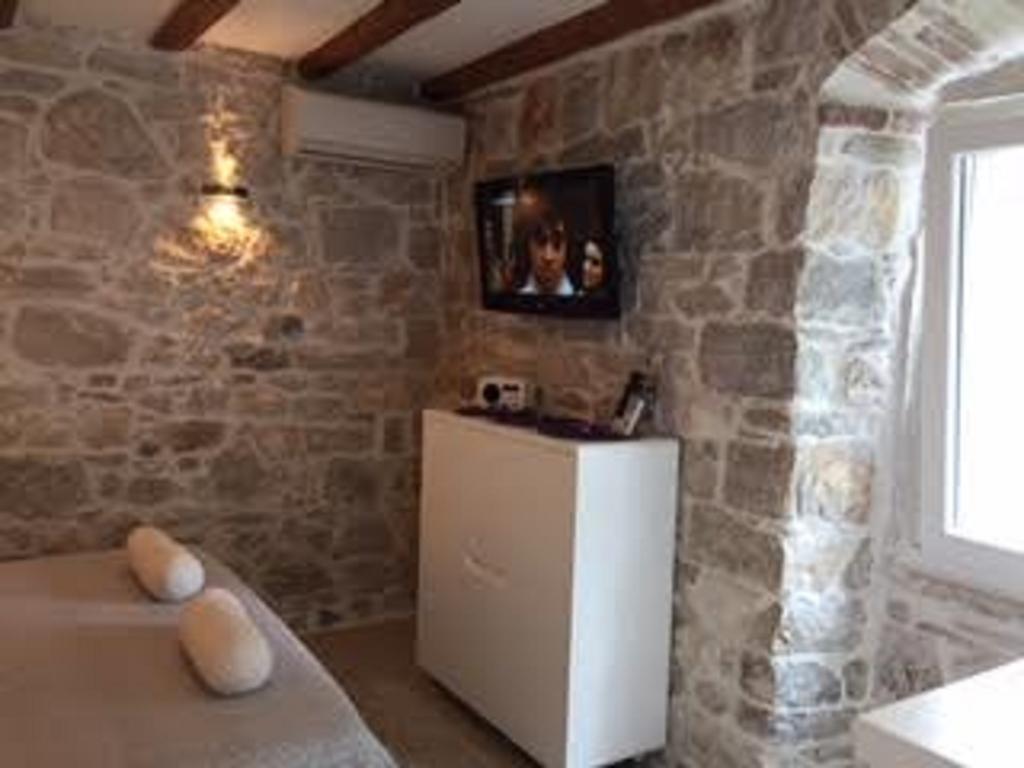 Guest house Laura 2*